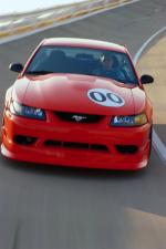 Ford Mustang SVT Cobra R 2000 года